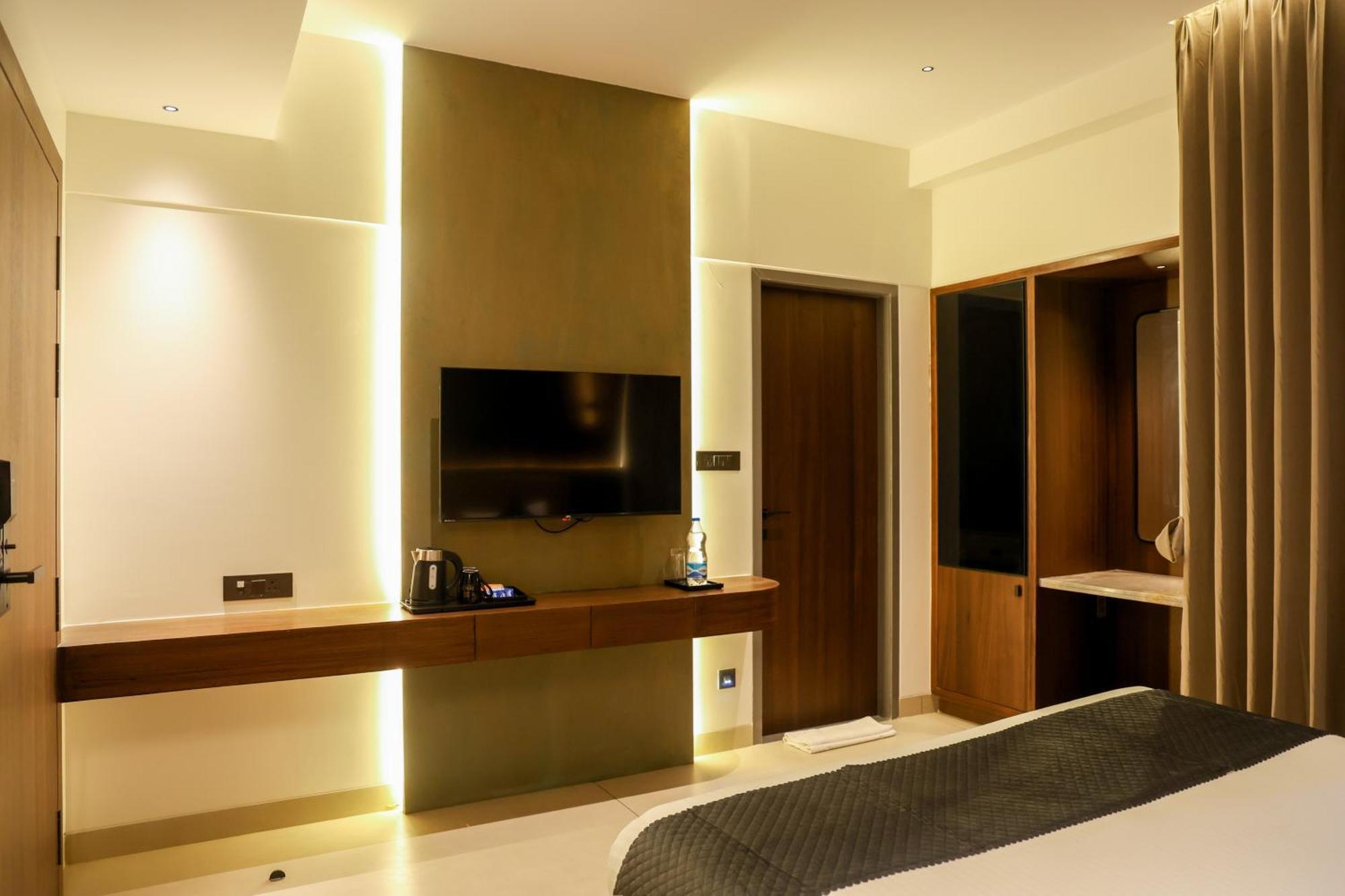 Raga - A Boutique Hotel Belgaum Exterior foto